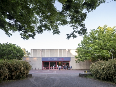 L'Espace, théâtre Les 2 Scènes